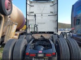 VOLVO VNL 4V4NC9EH3NN320881 снимка