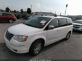 CHRYSLER TOWN & COUNTRY LIMITED photo