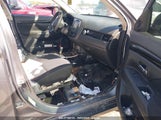 MITSUBISHI OUTLANDER ES JA4AD2A30KJ****** снимка