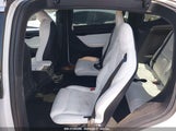 Tesla Model X Long Range Dual Motor All-Wheel Drive/Long Range Plus Dual Motor All-Wheel Drive 5YJXCBE26LF300188 photo