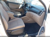 HYUNDAI TUCSON SE KM8J23A40LU****** снимка
