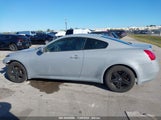 INFINITI G37X JN1CV6EL2AM****** снимка