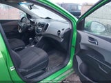 Chevrolet Sonic Lt Auto 1G1JC5SB6F4130270 снимка