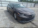 TOYOTA CAMRY LE HYBRID 4T1C31AK9LU****** снимка