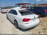 VOLKSWAGEN PASSAT 1.8T R-LINE 1VWAT7A38GC065326 fotografie