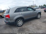 KIA SORENTO LX 5XYKT3A13BG186137 снимка