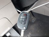 HYUNDAI TUCSON SEL KM8J3CA40JU736621 снимка
