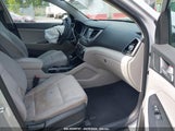HYUNDAI TUCSON SEL KM8J3CA40JU736621 снимка