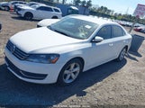 VOLKSWAGEN PASSAT 2.5L SE 1VWBP7A35CC****** снимка