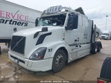 VOLVO VNL 4V4NC9EH0HN****** снимка