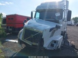 VOLVO VN VNL 4V4NC9TG85N****** fotografie