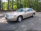 LINCOLN TOWN CAR EXECUTIVE 1LNFM81W4WY****** photo