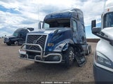 VOLVO VNL 4V4NC9EH8PN****** photo