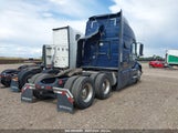 VOLVO VNL 4V4NC9EH8PN****** fotografie
