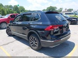 VOLKSWAGEN TIGUAN 2.0T SE/2.0T SE R-LINE BLACK/2.0T SEL 3VV3B7AXXMM****** fotografie