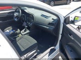 Hyundai Elantra Se 5NPD74LF7KH494240 снимка