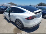TESLA MODEL X LONG RANGE DUAL MOTOR ALL-WHEEL DRIVE/LONG RANGE PLUS DUAL MOTOR ALL-WHEEL DRIVE 5YJXCAE25MF****** снимка