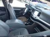 TOYOTA HIGHLANDER XLE V6 5TDJKRFH0GS****** снимка