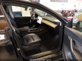 TESLA MODEL Y LONG RANGE DUAL MOTOR ALL-WHEEL DRIVE 7SAYGDEEXNF462149 fotografie