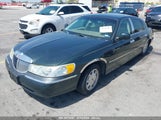 LINCOLN TOWN CAR SIGNATURE 1LNHM82WX2Y****** fotografie