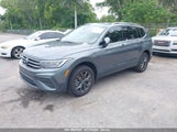 VOLKSWAGEN TIGUAN 2.0T SE 3VV3B7AX8PM****** photo