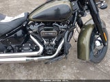 HARLEY-DAVIDSON FLHC HERITAGE CLASSIC 1HD1YAJ1XJC****** снимка