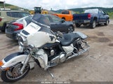 HARLEY-DAVIDSON FLHTC ELECTRA GLIDE CLASSIC 1HD1FFM14CB****** снимка