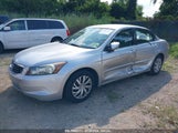 HONDA ACCORD 2.4 LX 1HGCP2F32AA037716 снимка