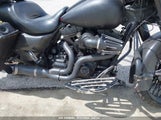 HARLEY-DAVIDSON FLHX STREET GLIDE 1HD1KBM11FB****** снимка