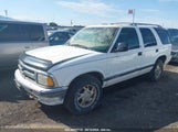 Chevrolet Blazer 1GNDT13WXS2111068 снимка