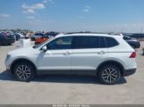 VOLKSWAGEN TIGUAN 2.0T SE/2.0T SE R-LINE BLACK/2.0T SEL снимка