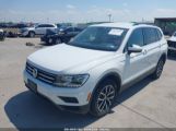 VOLKSWAGEN TIGUAN 2.0T SE/2.0T SE R-LINE BLACK/2.0T SEL снимка