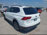 VOLKSWAGEN TIGUAN 2.0T SE/2.0T SE R-LINE BLACK/2.0T SEL снимка