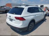 VOLKSWAGEN TIGUAN 2.0T SE/2.0T SE R-LINE BLACK/2.0T SEL снимка