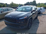 Jeep Cherokee Sport 1C4PJMAB8FW666273 снимка
