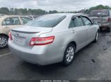 TOYOTA CAMRY LE снимка