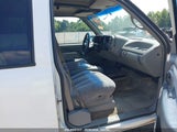 Chevrolet Tahoe K1500 1GNEK13R9TJ406994 fotografie