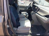 Toyota Sienna Le 8 Passenger 5TDKZ3DCXJS930992 снимка