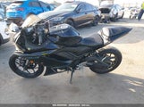 Yamaha Yzfr3 A MH3RH18Y8PK011067 fotografie