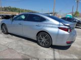 LEXUS ES 300H снимка