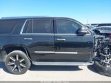 CADILLAC ESCALADE LUXURY снимка