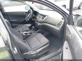 HYUNDAI TUCSON SE KM8J23A41HU423462 снимка