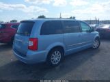 CHRYSLER TOWN & COUNTRY TOURING photo