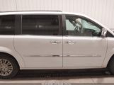 CHRYSLER TOWN & COUNTRY TOURING-L photo