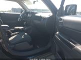 JEEP PATRIOT LATITUDE photo