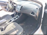 Chevrolet Cruze Ls Auto 1G1BC5SMXJ7110990 снимка