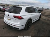 VOLKSWAGEN TIGUAN 2.0T SE R-LINE BLACK 3VVCB7AX0NM029502 снимка
