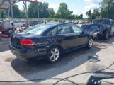 VOLKSWAGEN PASSAT 2.5L SE photo