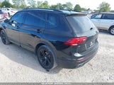 VOLKSWAGEN TIGUAN 2.0T SE R-LINE BLACK 3VV8B7AX8RM****** fotografie