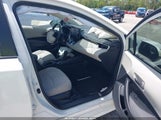 TOYOTA COROLLA LE JTDEPMAE2N3022039 снимка